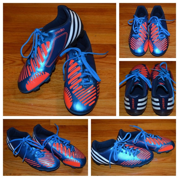 Youth boys Adidas Predator metallic blue soccer cleats size 4.5